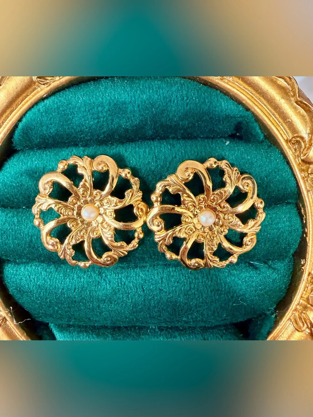 Avon Gold Flower Filigree Stud Earrings with Pearl Centers